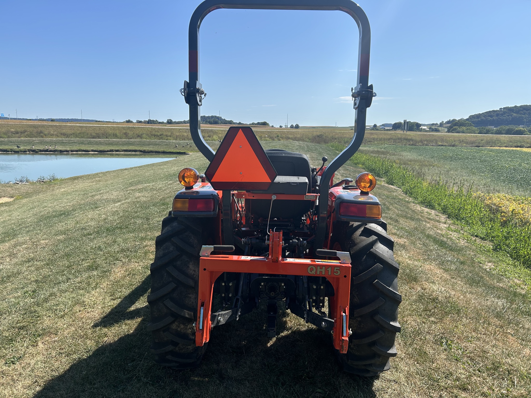 2023 Kubota L3302DT Image 4
