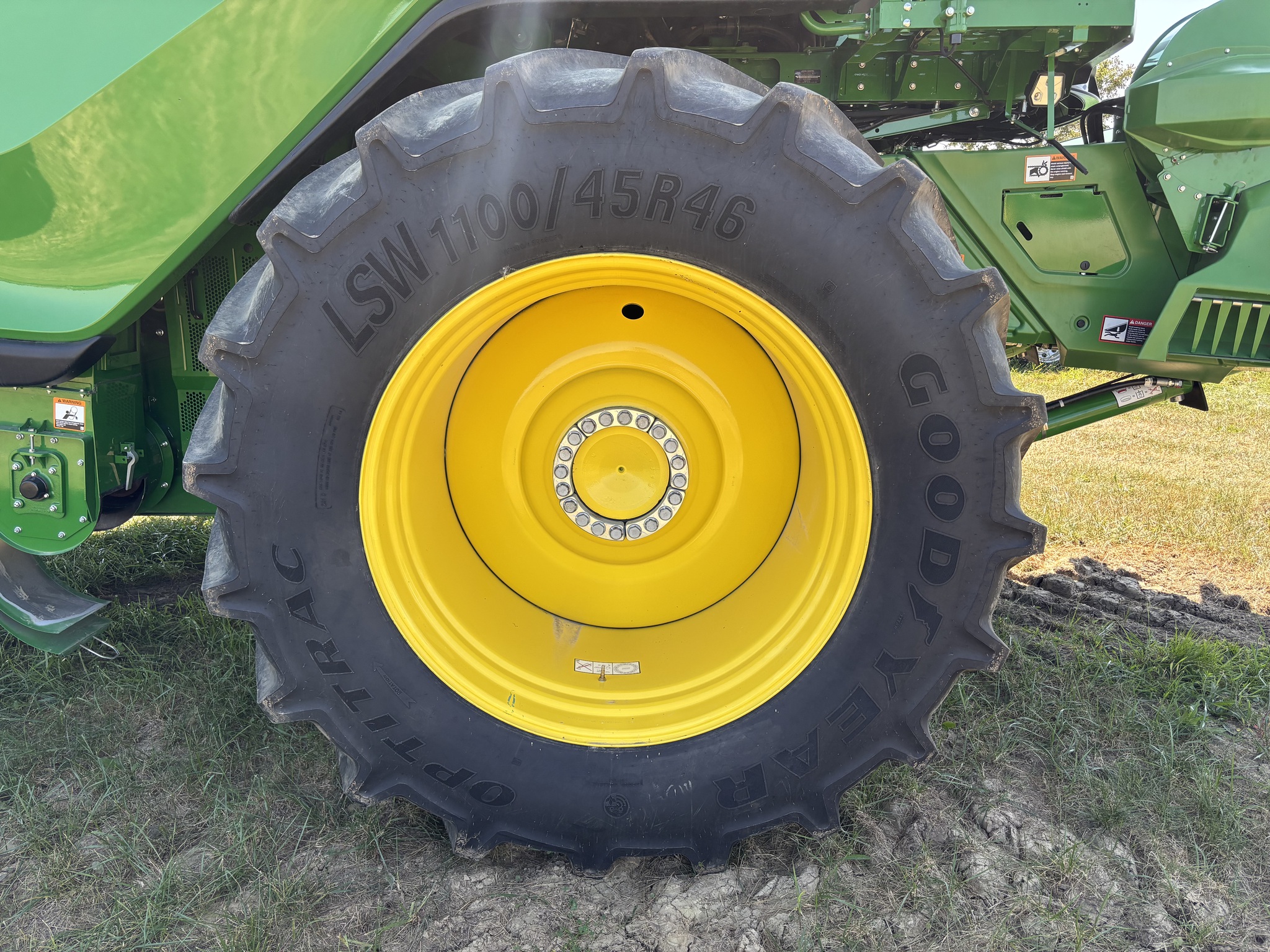 Used 2024 John Deere X9 1100 Combines at Koenig Equipment in Anna, OH - PhotoXL14