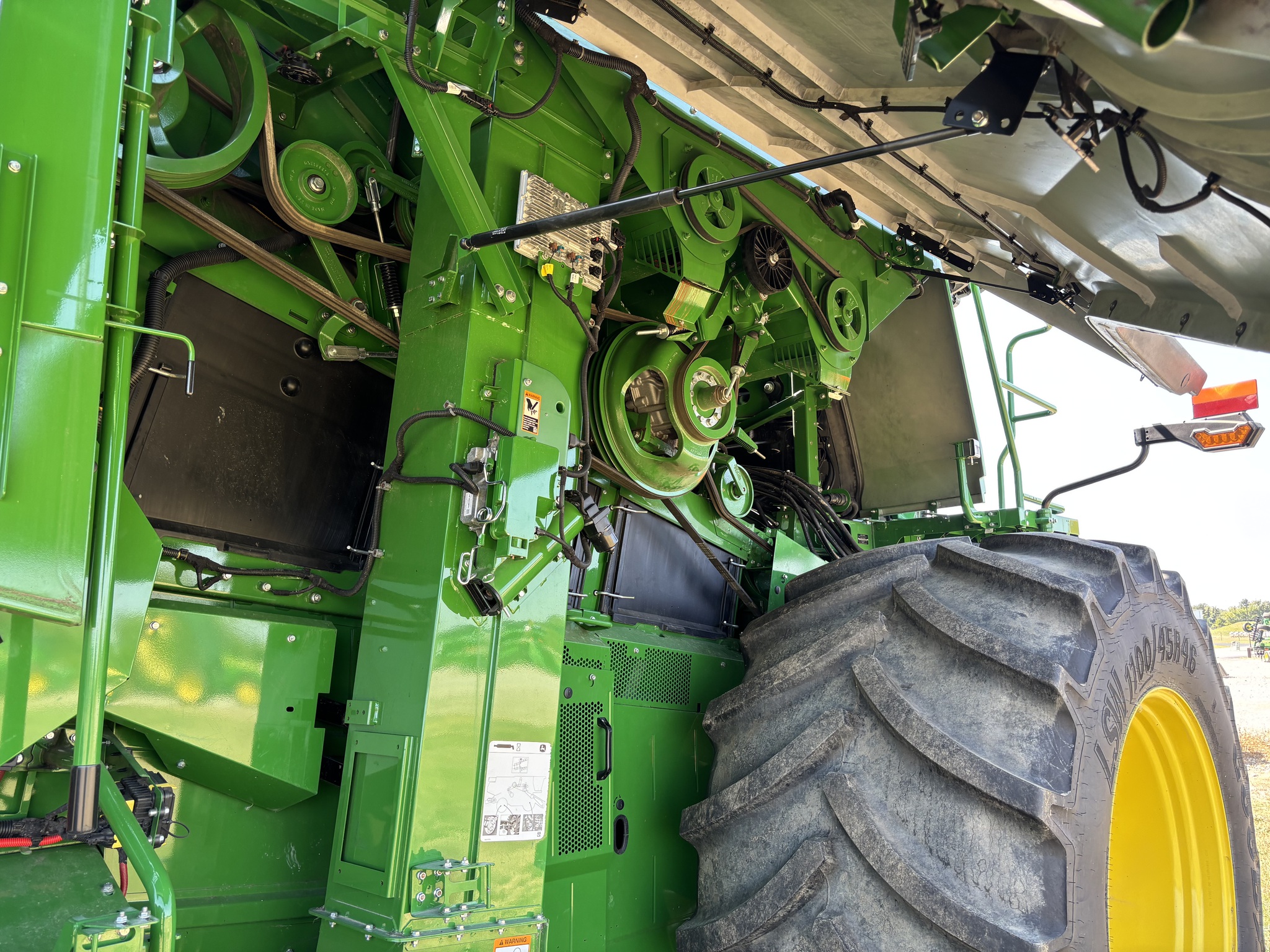 Used 2024 John Deere X9 1100 Combines at Koenig Equipment in Anna, OH - PhotoXL16