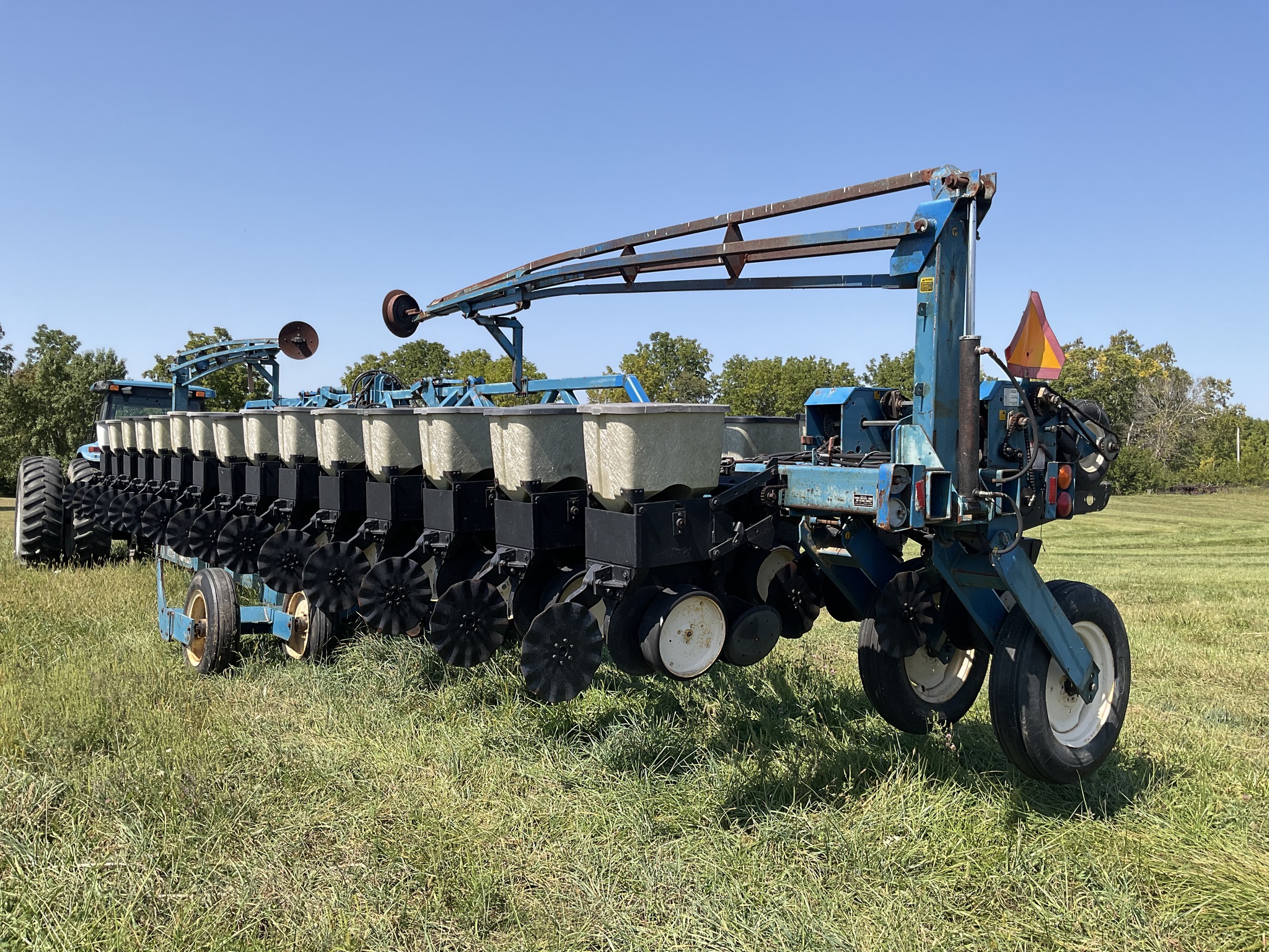 Kinze Twin Line Image 1