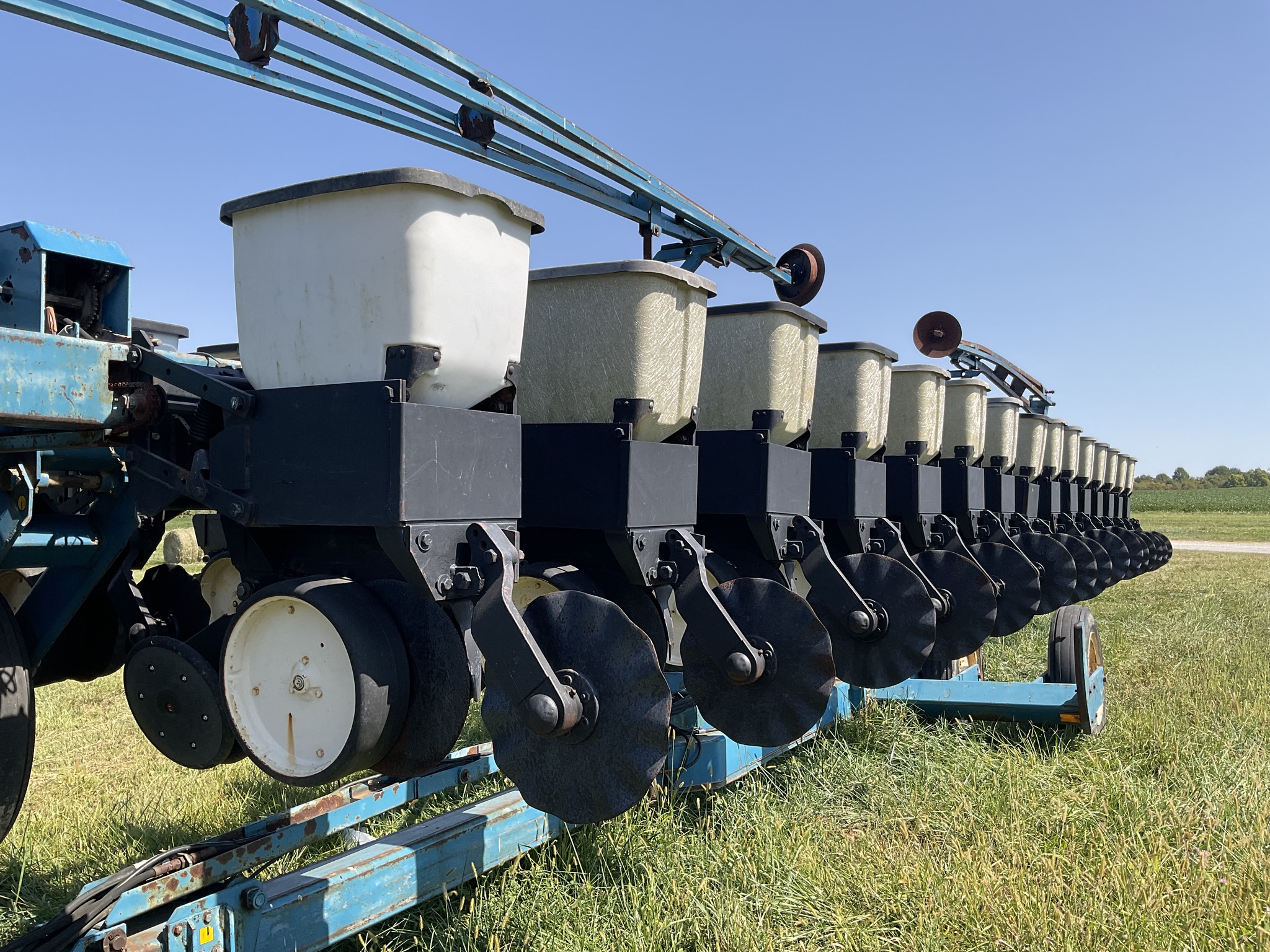 Kinze Twin Line Image 11