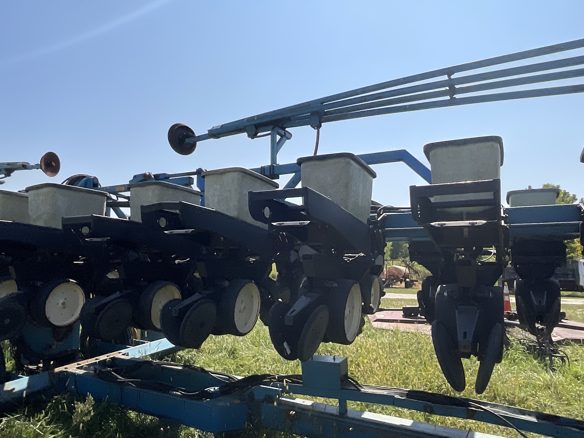 Kinze Twin Line Image 5