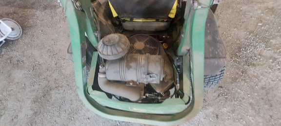 Used 2016 John Deere Z950M Zero Turn Mowers at Koenig Equipment in Urbana, OH - Photo2