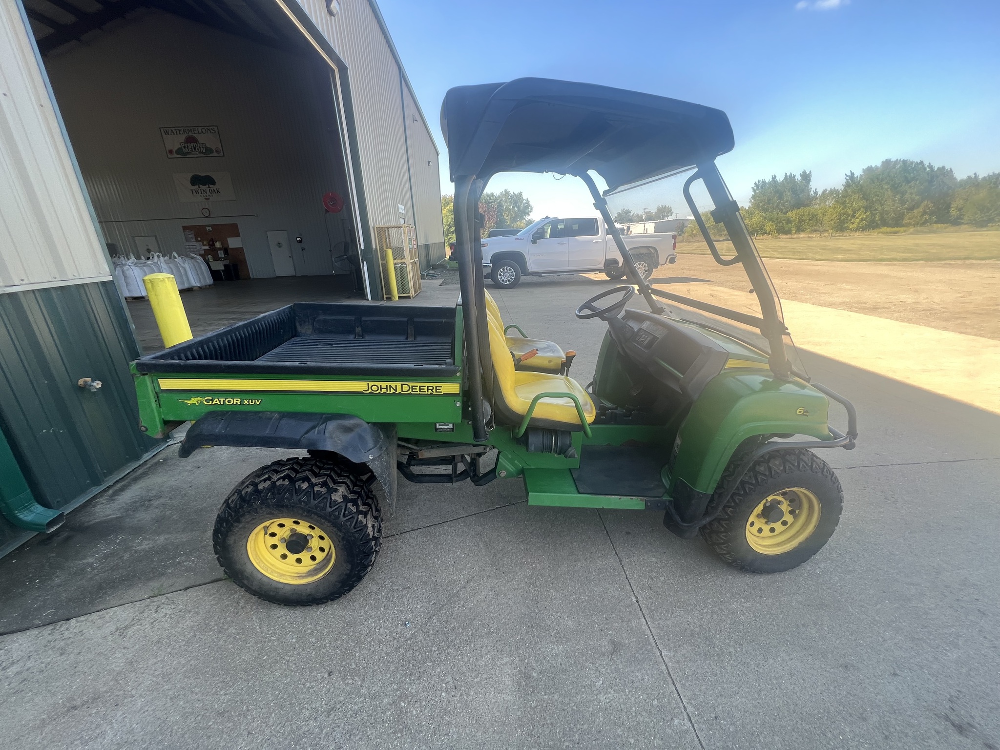 2007 John Deere XUV 620I GREEN Image 2