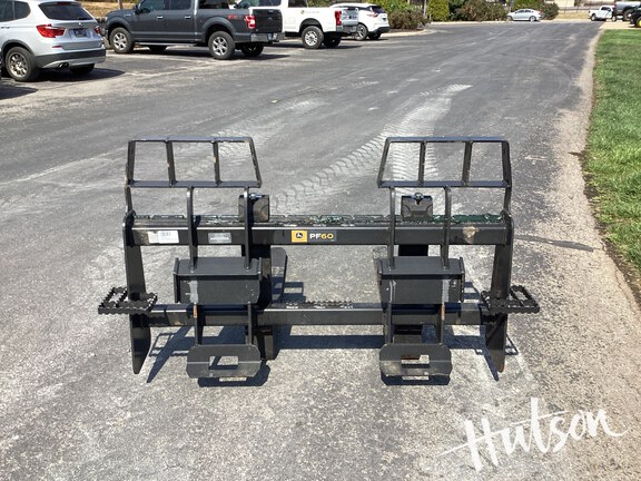 Photo of 2023 John Deere T213143