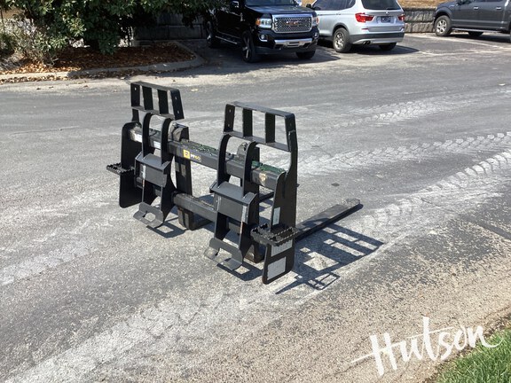 Photo of 2023 John Deere T213143