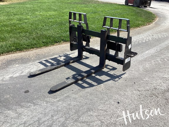 Photo of 2023 John Deere T213143