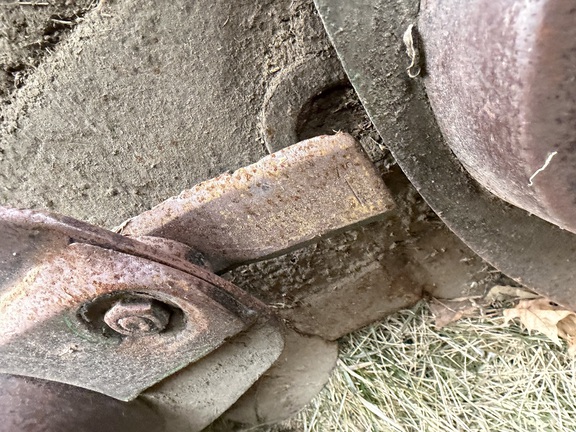 2012 John Deere 265 - Photo12