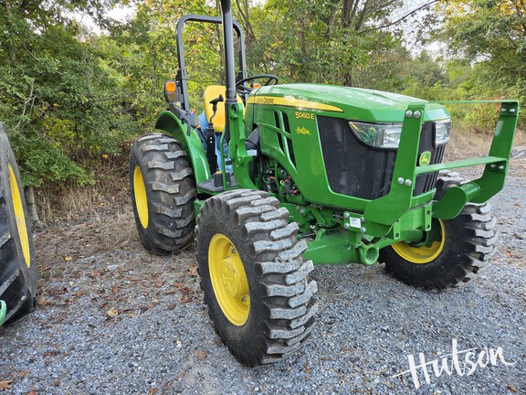 Photo of 2024 John Deere 5060E