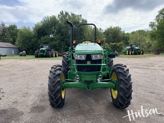 Photo of 2024 John Deere 5067E