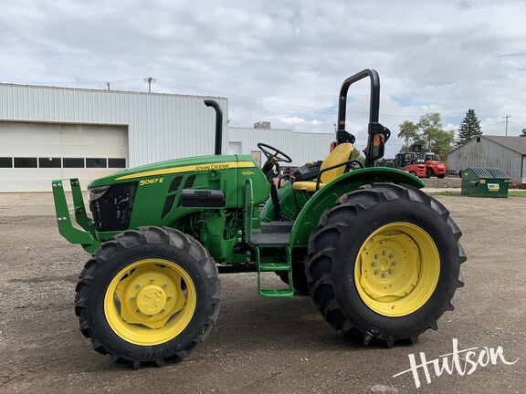 Photo of 2024 John Deere 5067E