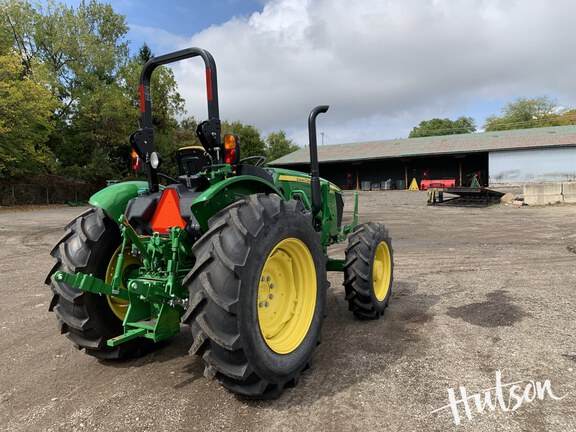 Photo of 2024 John Deere 5067E