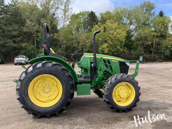 Photo of 2024 John Deere 5067E