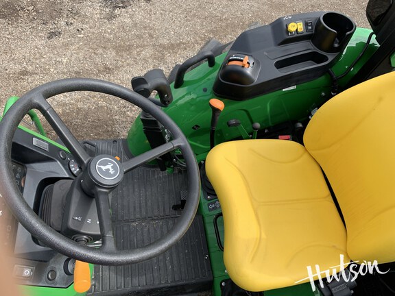 Photo of 2024 John Deere 5067E
