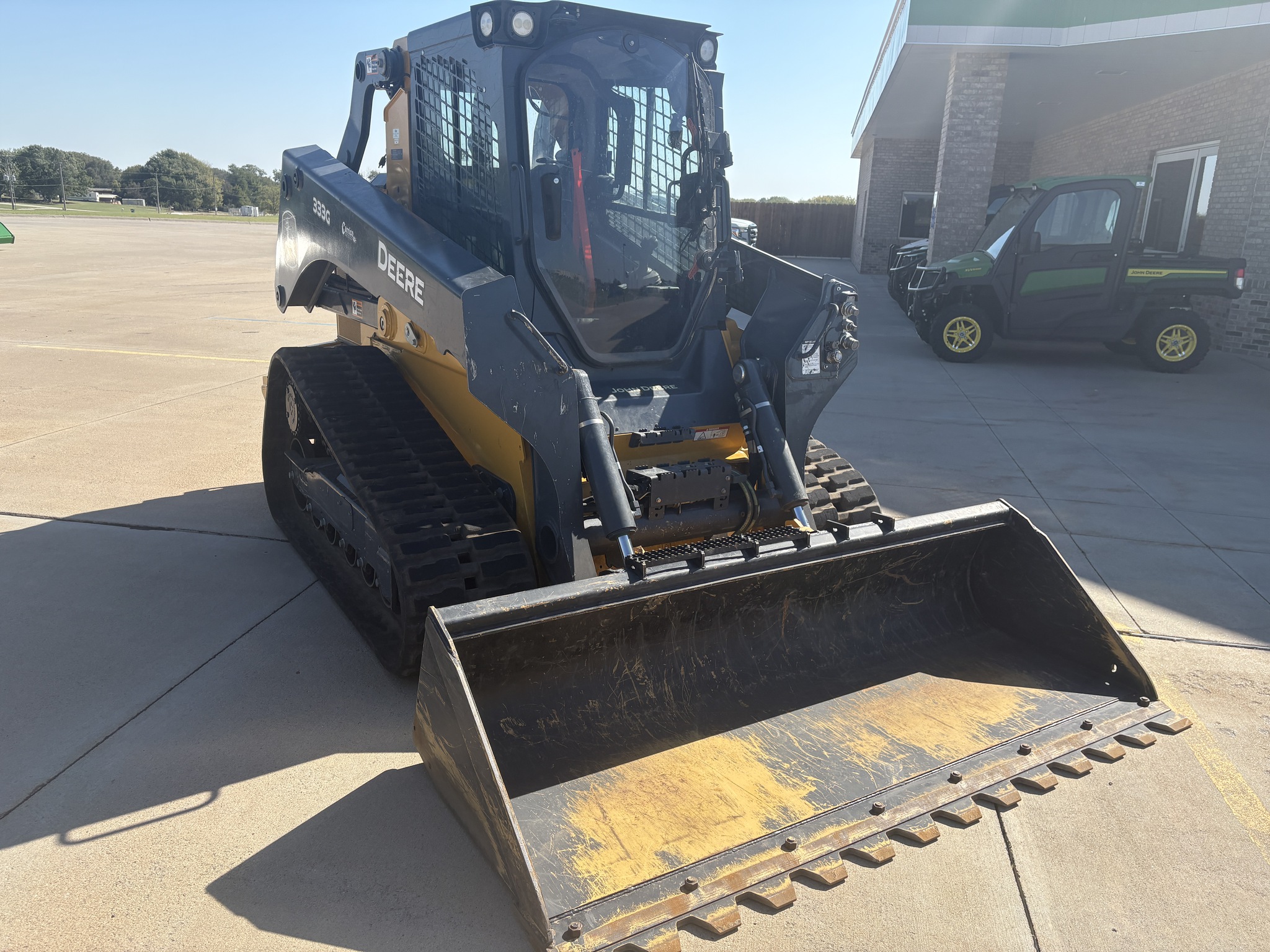 2024 John Deere 333G Image 6