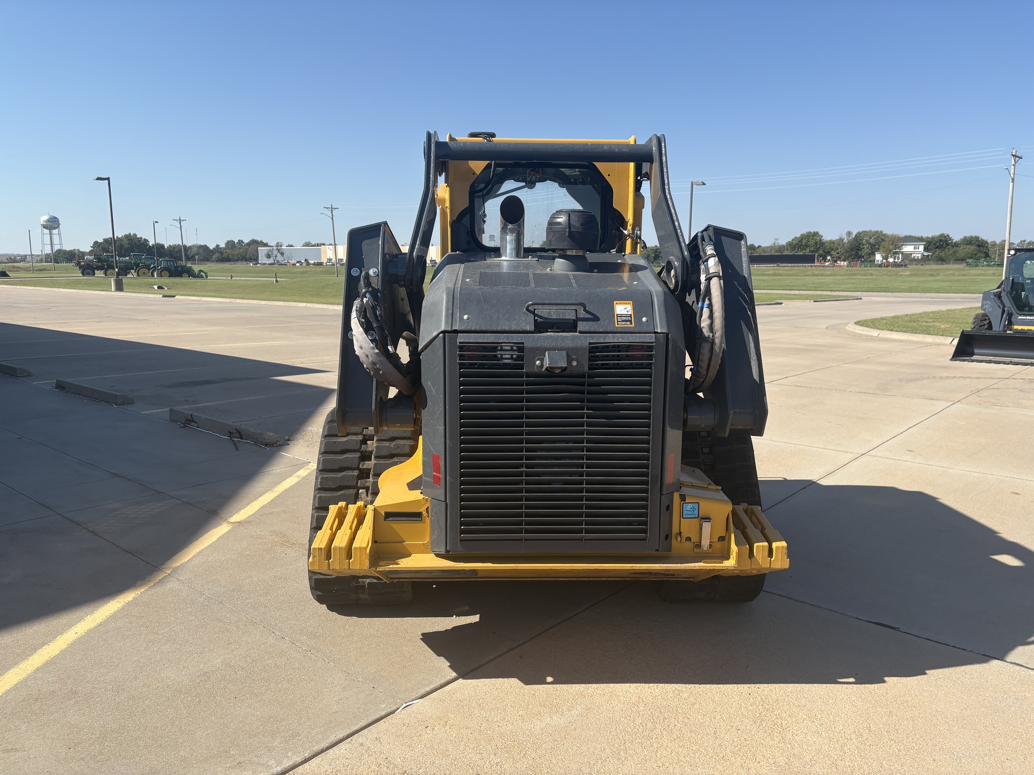 2024 John Deere 333G Image 4