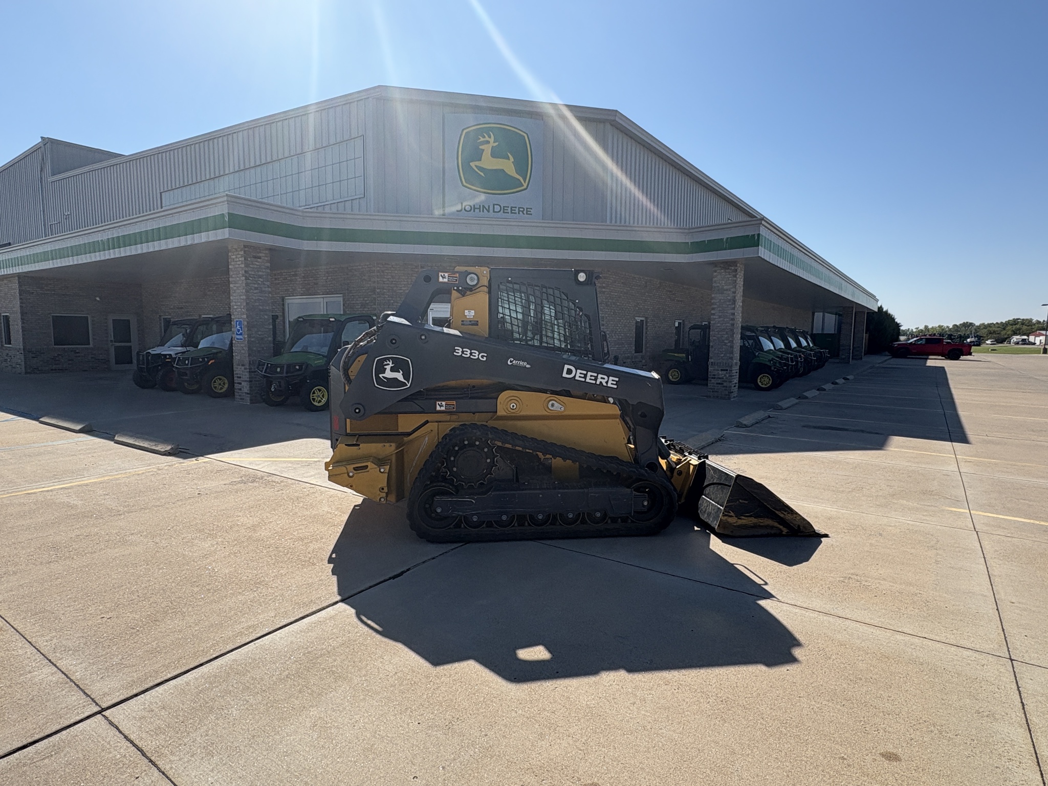 2024 John Deere 333G Image 7