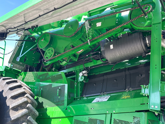 2021 John-Deere S770