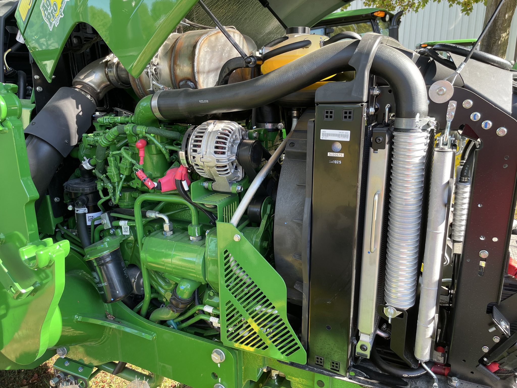 2025 John Deere 5100E Image 13