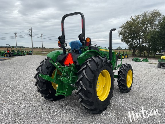 Photo of 2024 John Deere 5067E