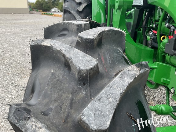 Photo of 2024 John Deere 5067E