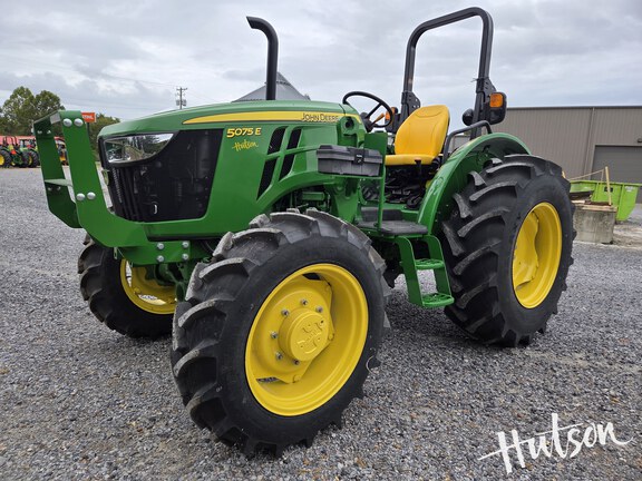 Photo of 2024 John Deere 5075E