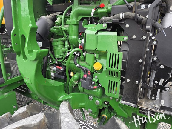 Photo of 2024 John Deere 5075E