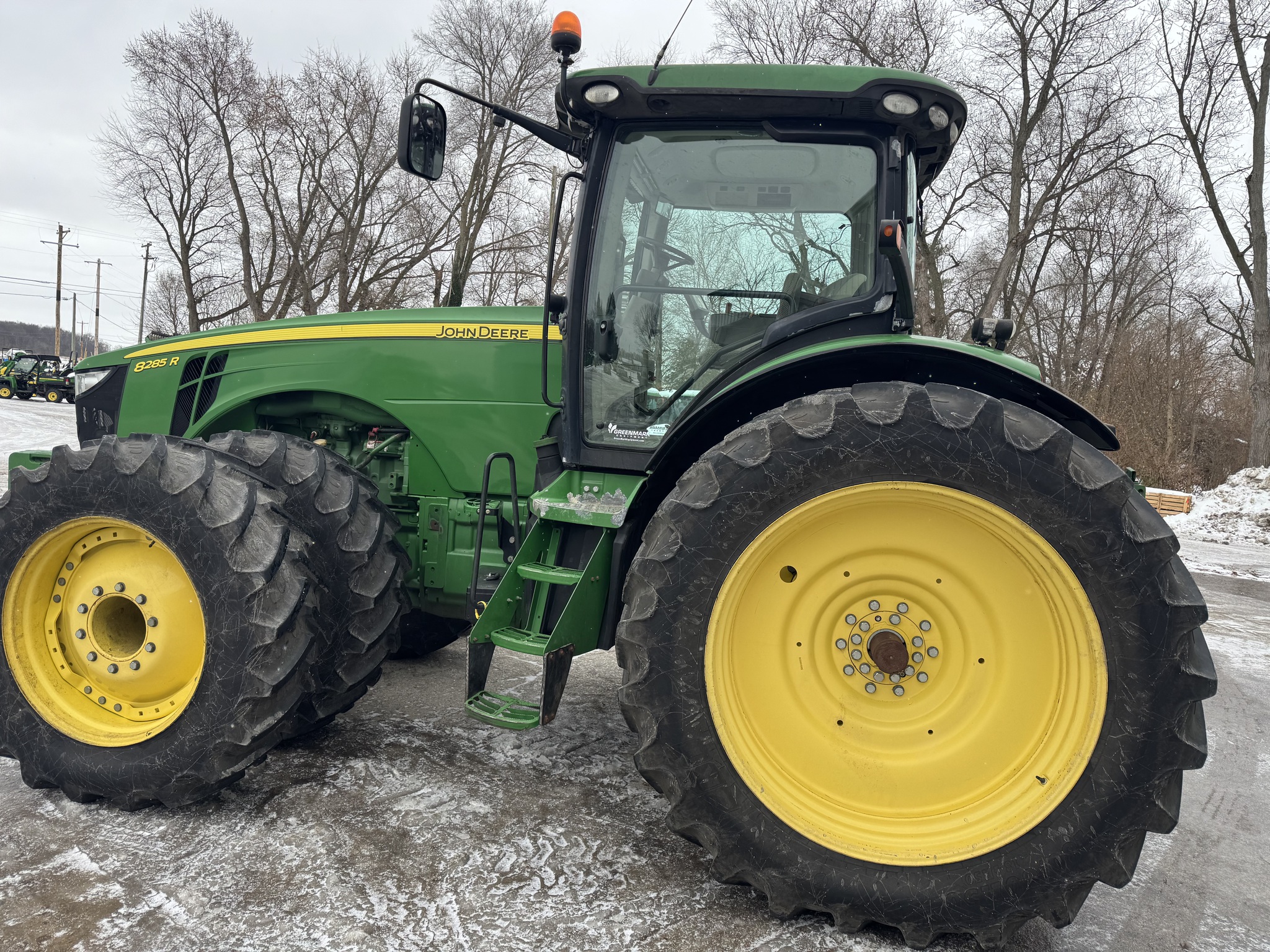 2013 John Deere 8285R Image 7