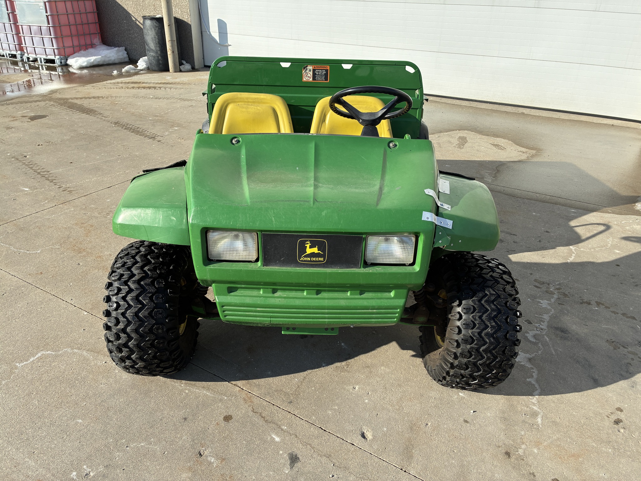 2000 John Deere 4X2 Image 8