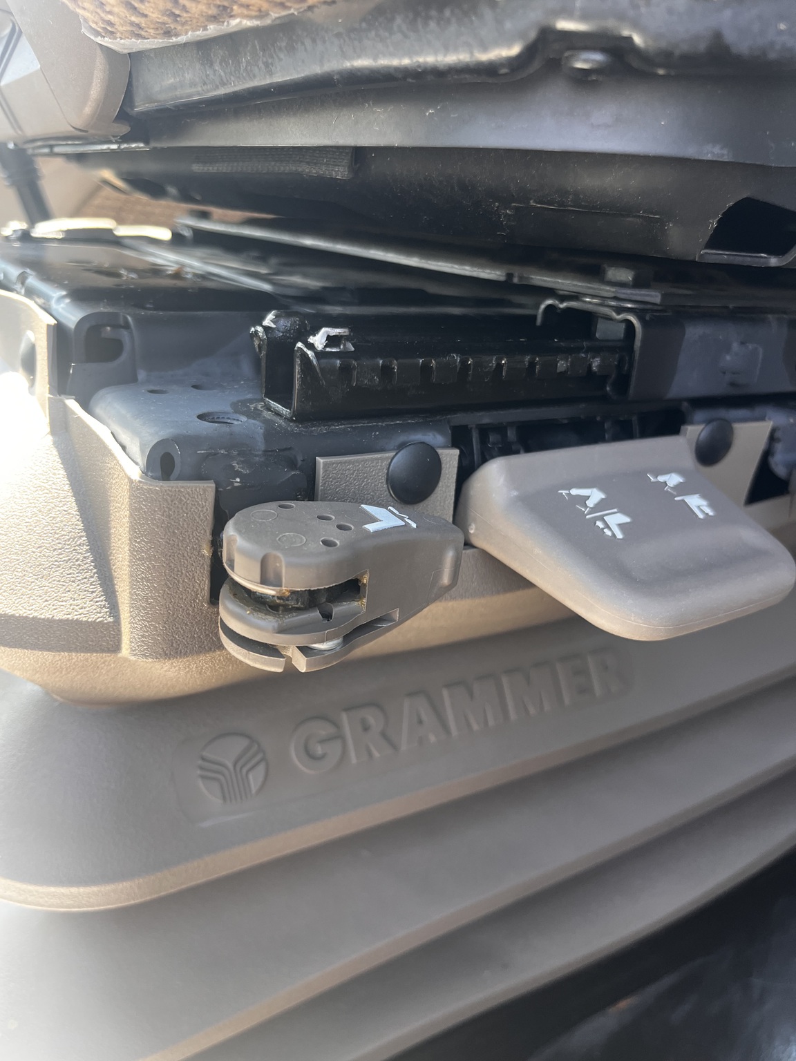 2015 John Deere Z920M Image 13