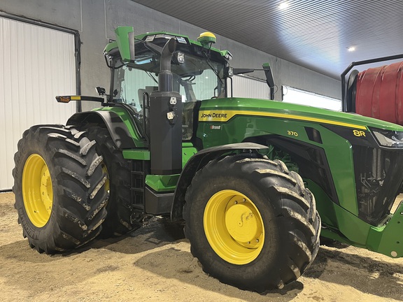 2023 John Deere 8R 370