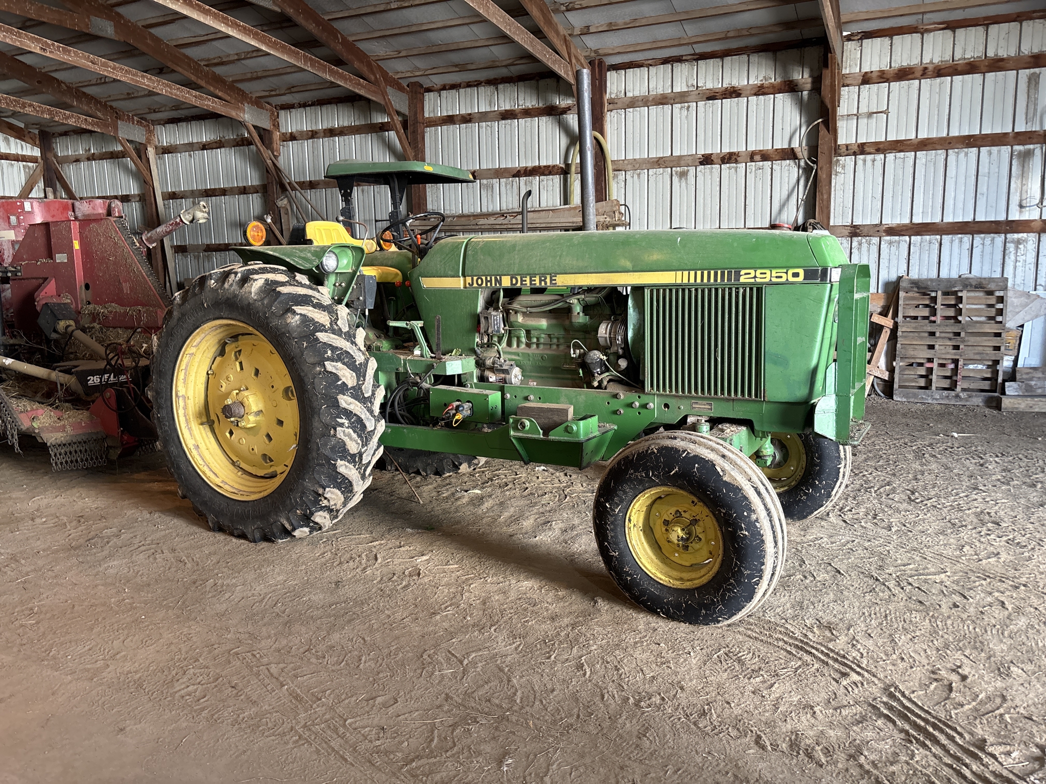 Used 1983 John Deere 2950 Row Crop Tractors at Koenig Equipment in Anna, OH - PhotoXL0