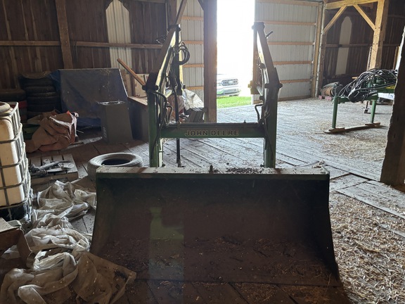 Used 1983 John Deere 2950 Row Crop Tractors at Koenig Equipment in Anna, OH - Photo18