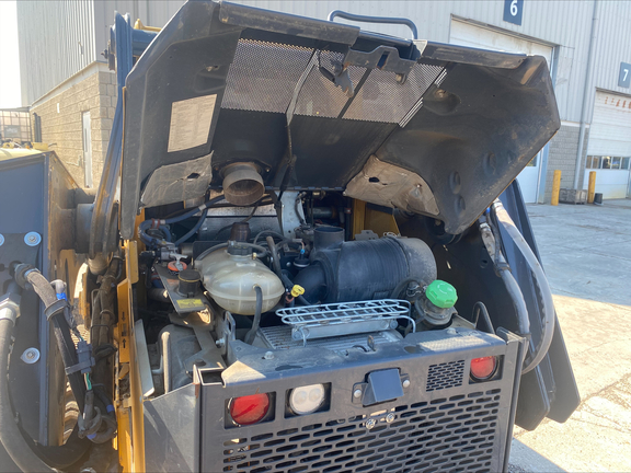 2022 John Deere 333G