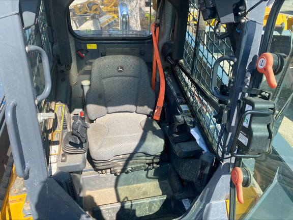 2022 John Deere 333G