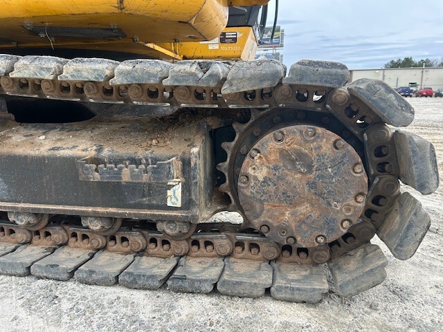 2019 John Deere 135G Image 7