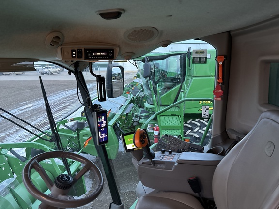 Used 2017 John Deere S680 Combines at Horizon Ag & Turf in Lloydminster, AB - Photo2