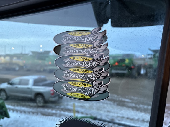 Used 2017 John Deere S680 Combines at Horizon Ag & Turf in Lloydminster, AB - Photo3