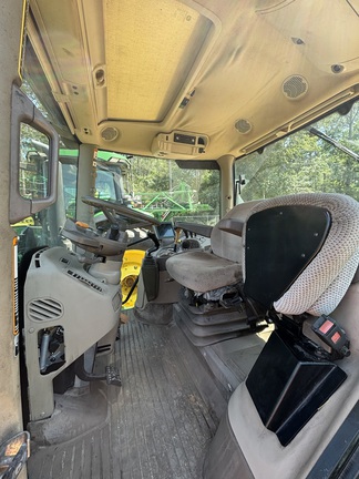 2019 John Deere 6120R-5
