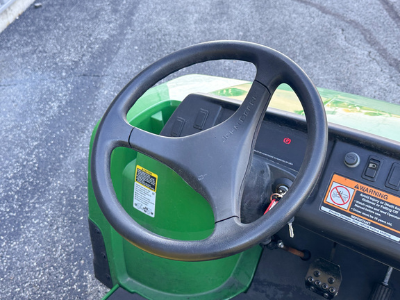 2024 John-Deere TX 4X2