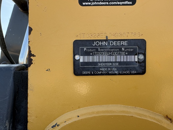 2017 John Deere 323E