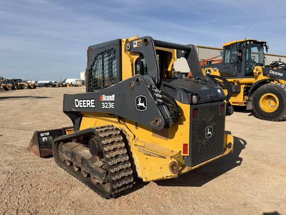 2017 John Deere 323E