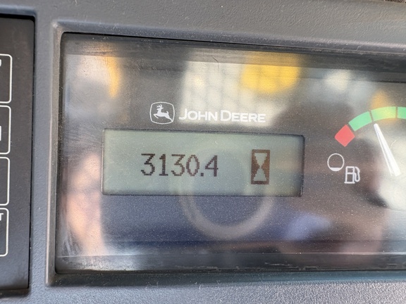 2017 John Deere 323E