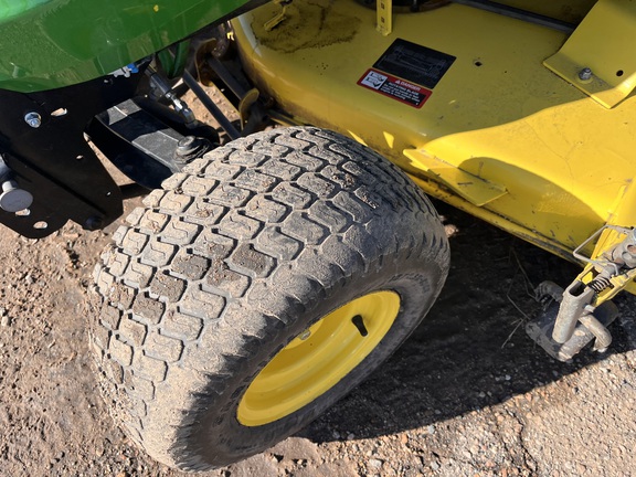 2014 John Deere X730 - Photo10