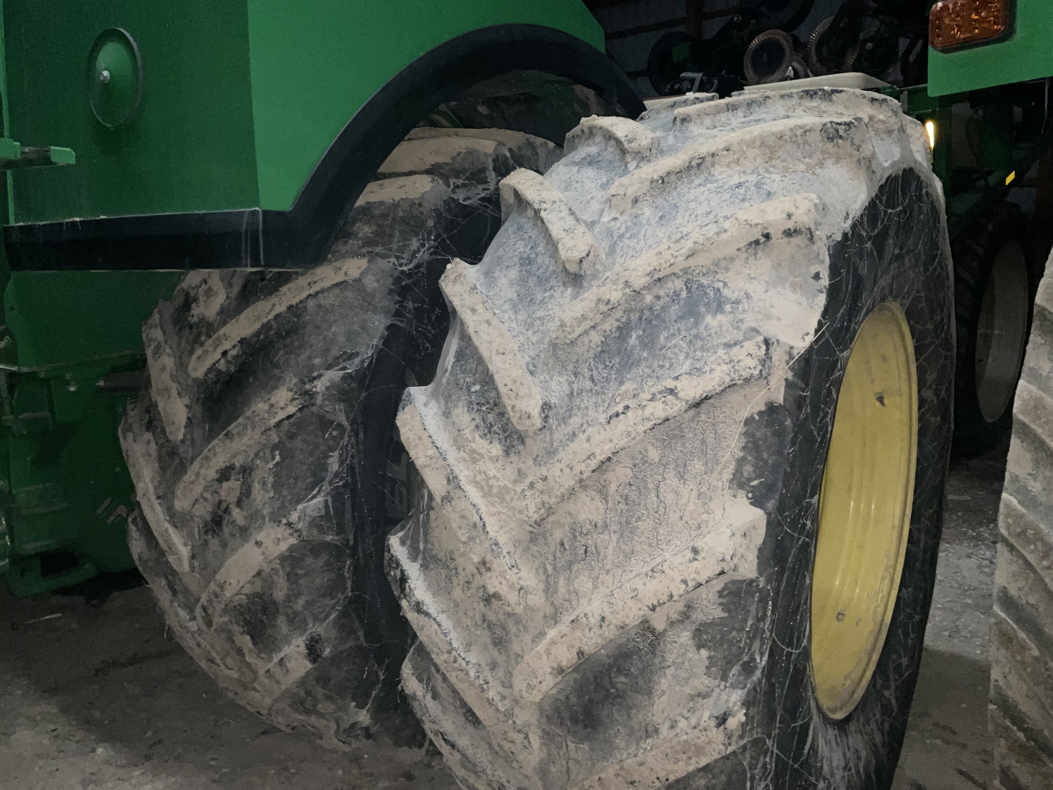2015 John Deere 9520R Image 3