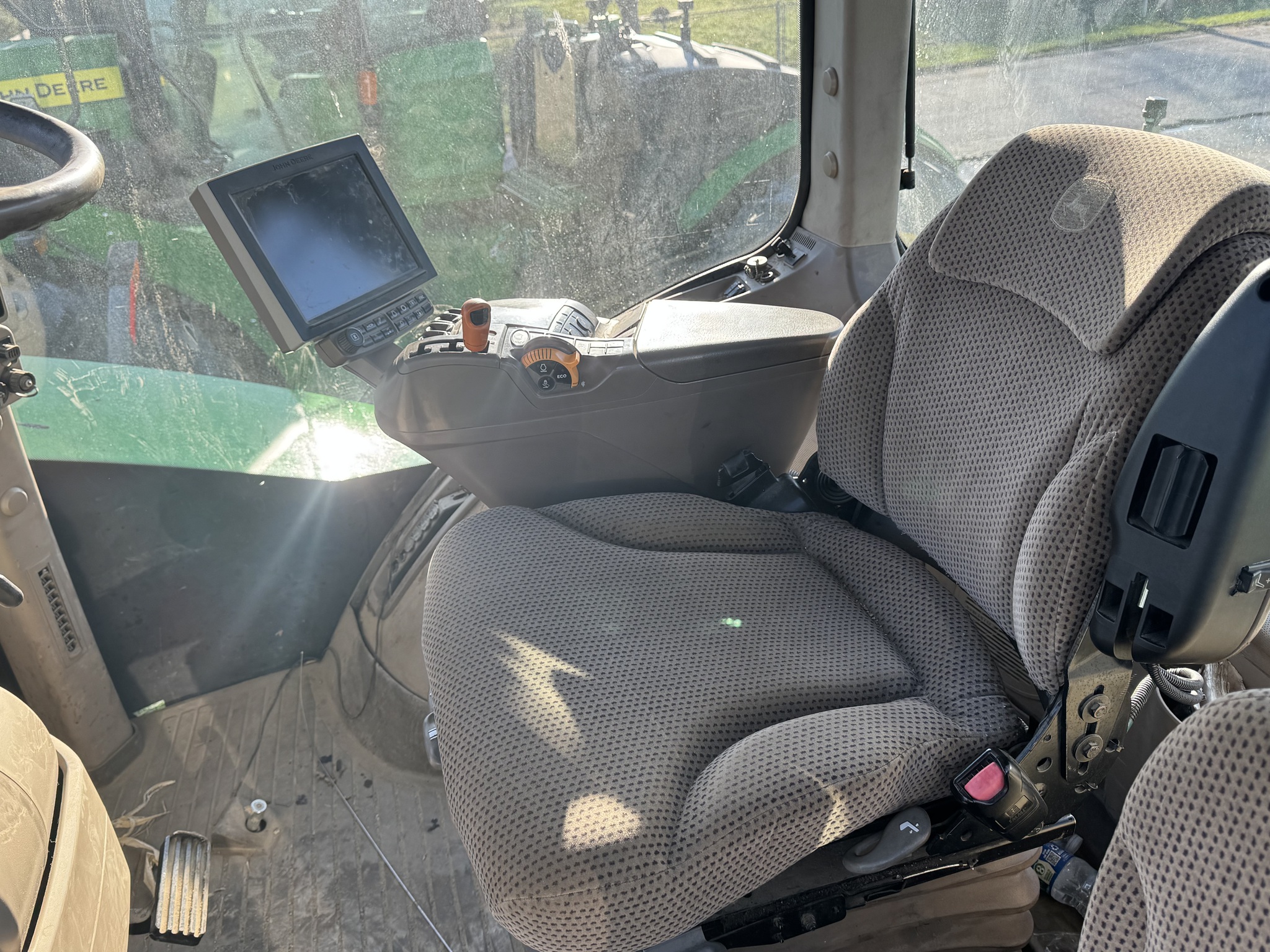 2015 John Deere 9520R Image 7