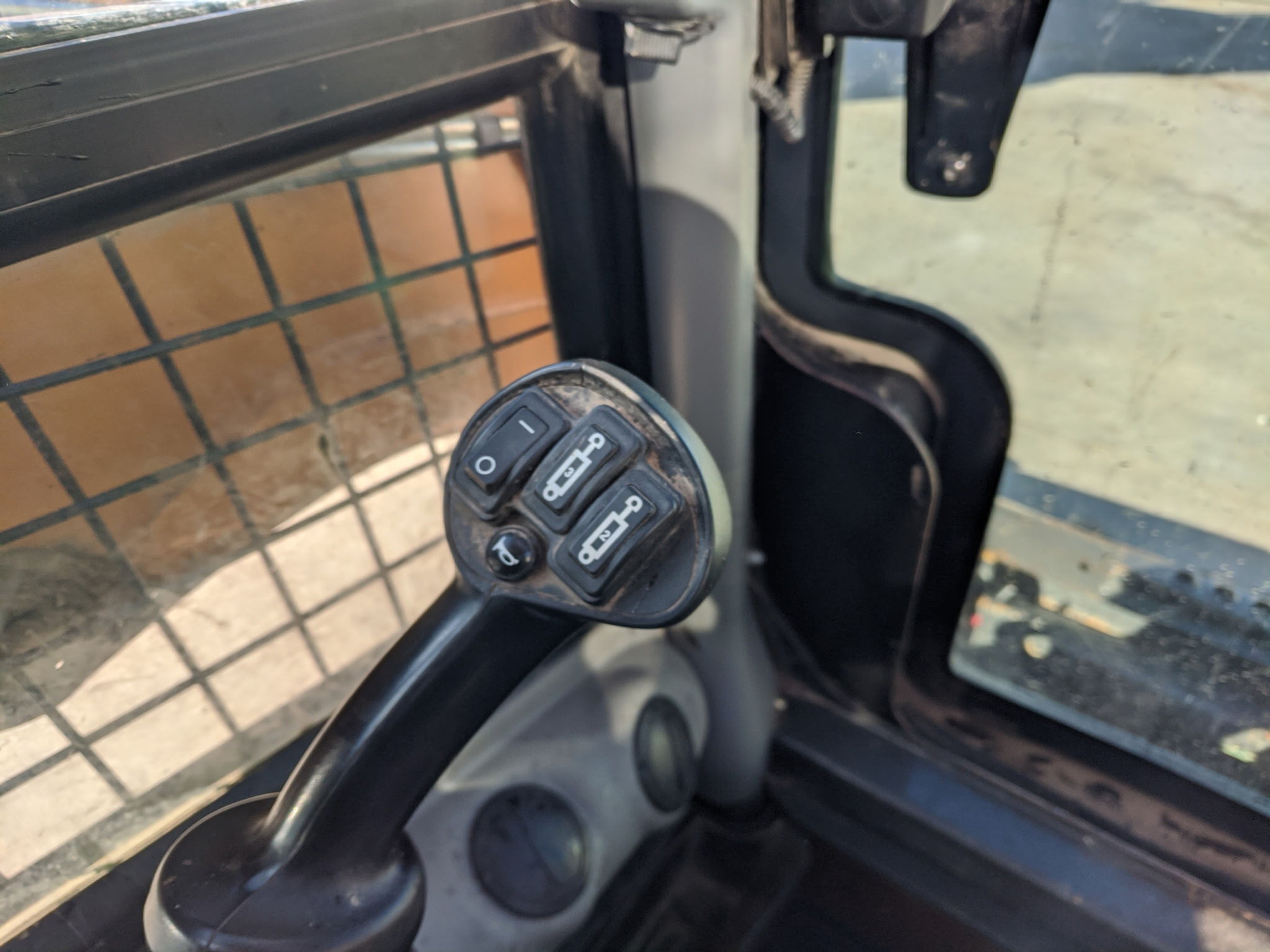  2019 Case TR270-T4F at Heritage Tractor in Rogersville, MO