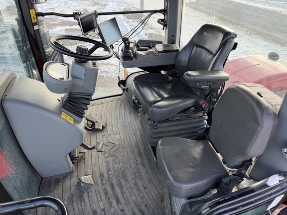 2019 Versatile 460 - Photo33