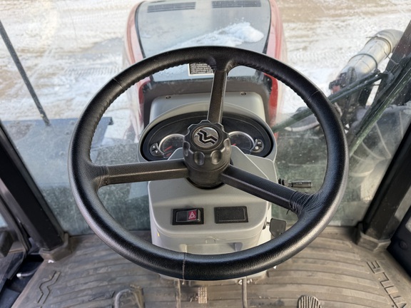 2019 Versatile 460 - Photo34