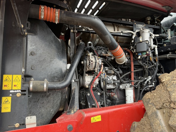 2019 Versatile 460 - Photo18